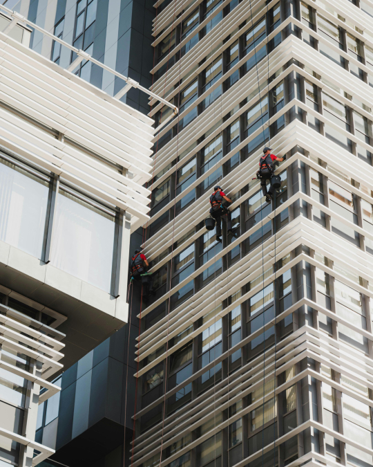 Professional Building Glass Maintenance